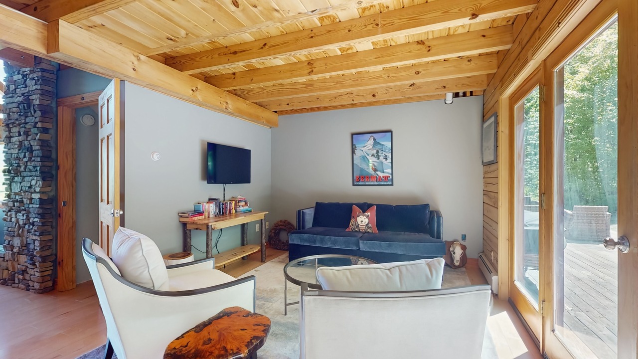 Photo of Livingroom in Easton