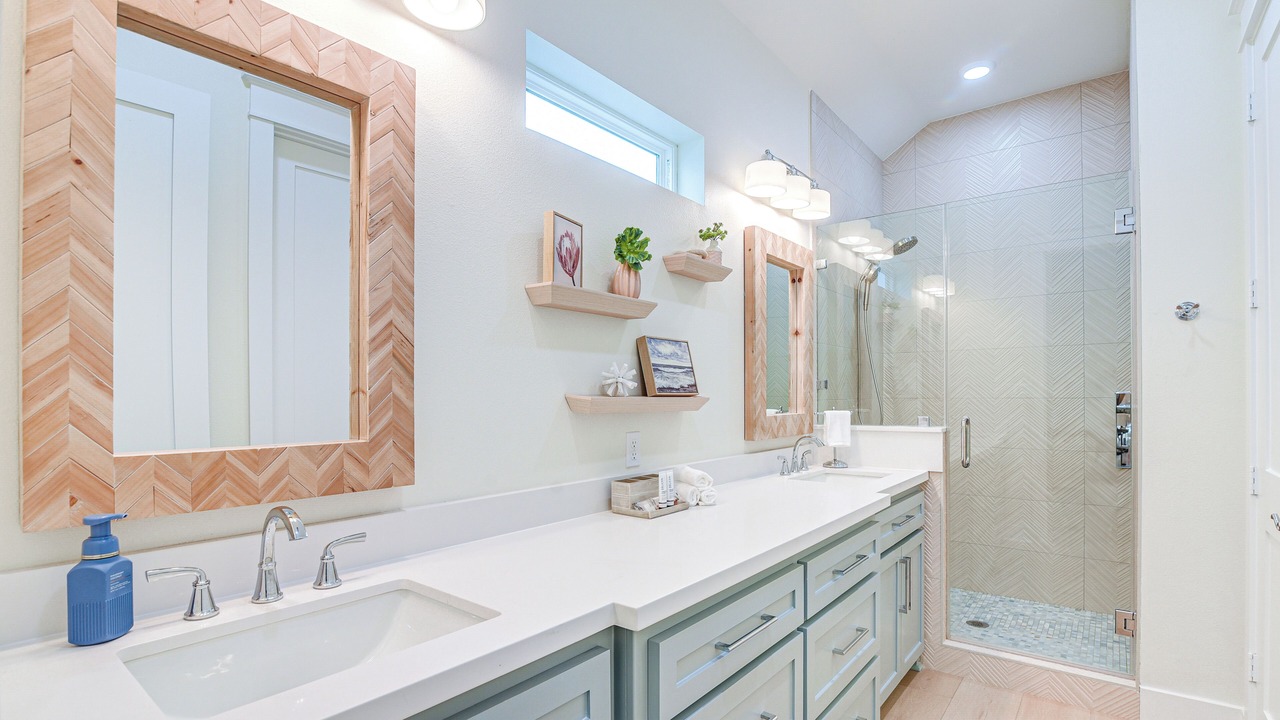 Photo of Bathroom in Terramar Beach
