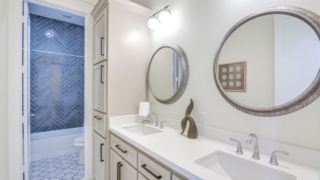 Photo of Bathroom in Terramar Beach