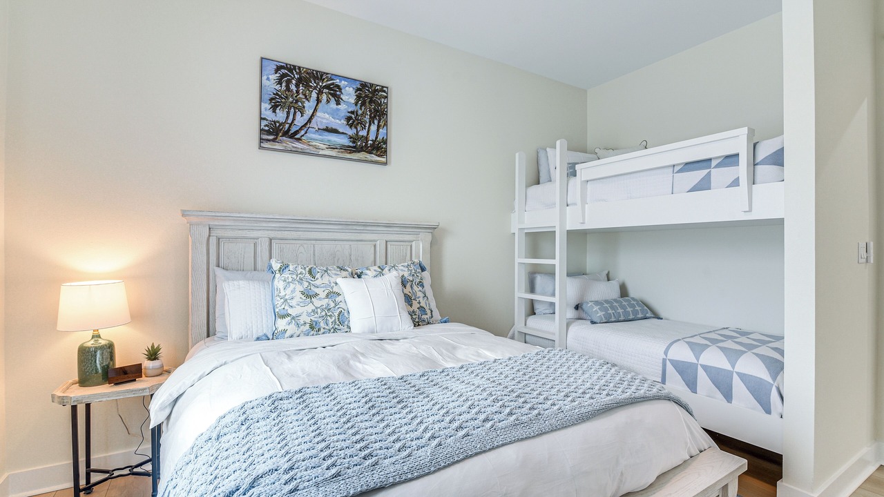 Photo of Bedroom in Terramar Beach