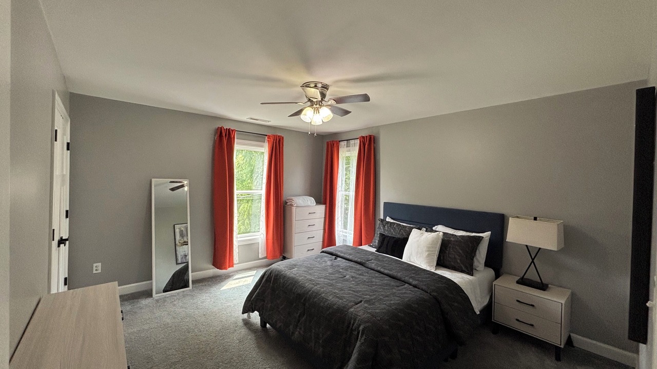 Photo of Bedroom in Bayview