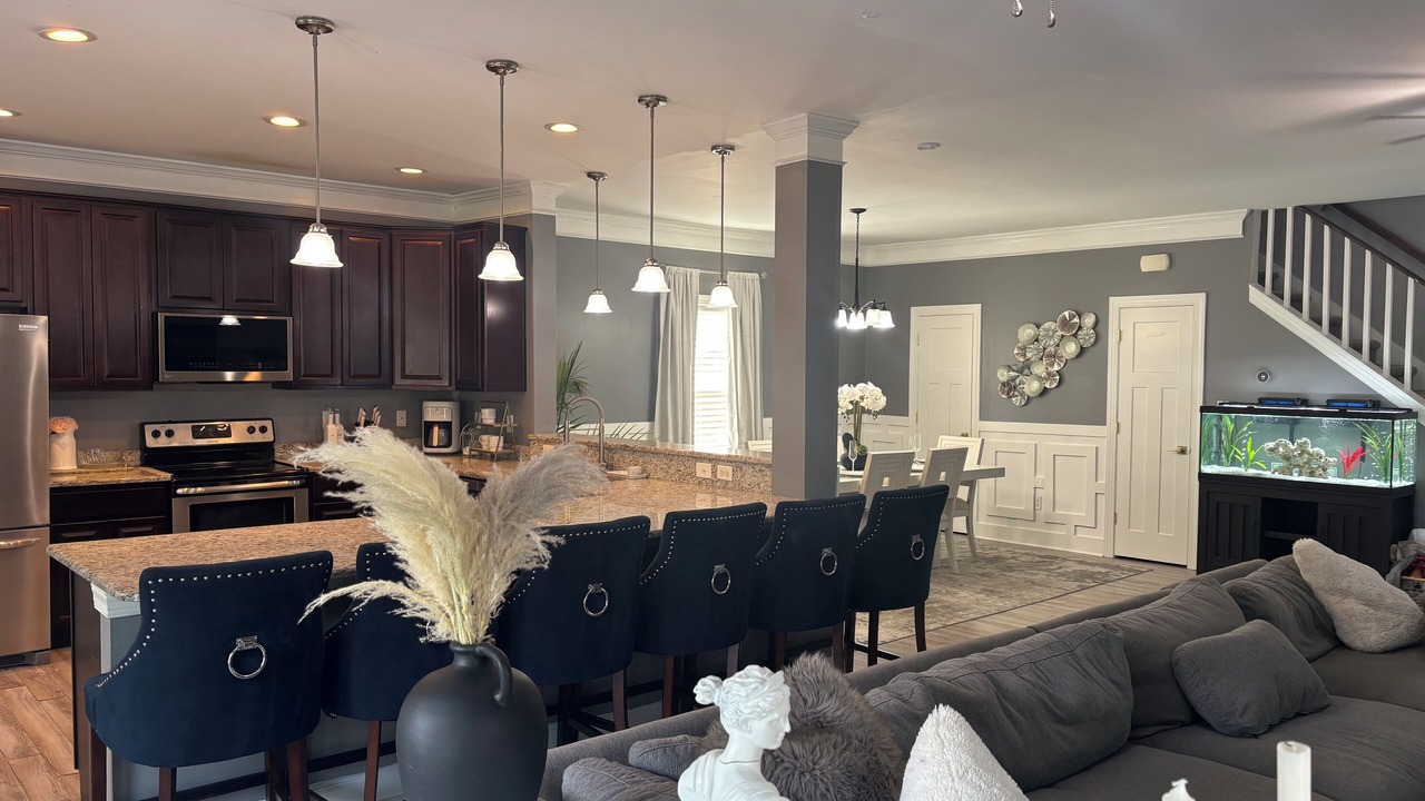 Photo of Livingroom in Bayview