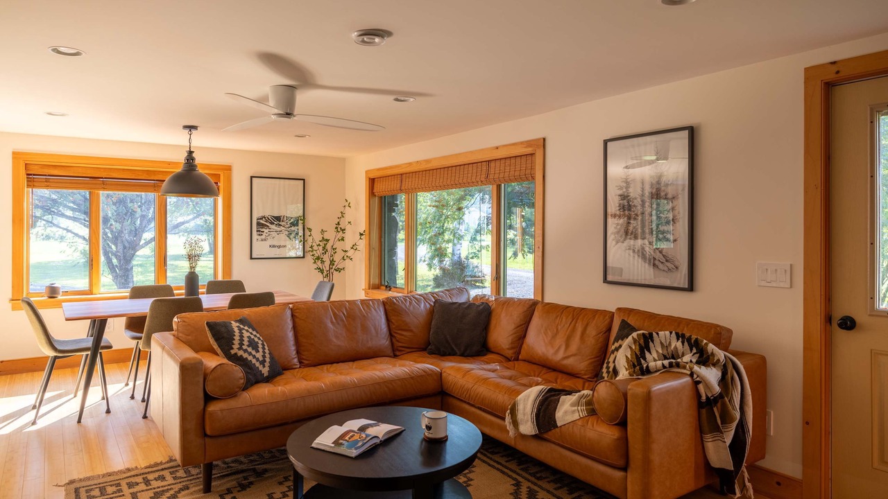 Photo of Livingroom in Bridgewater Corners