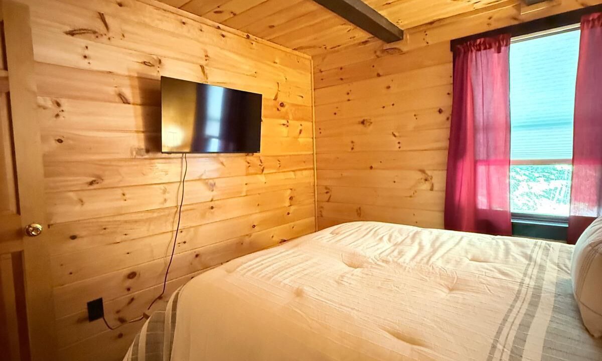 Photo of Bedroom in Eidelweiss Village