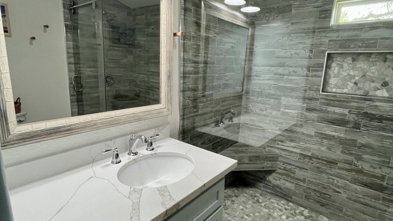 Photo of Bathroom in Brazoria