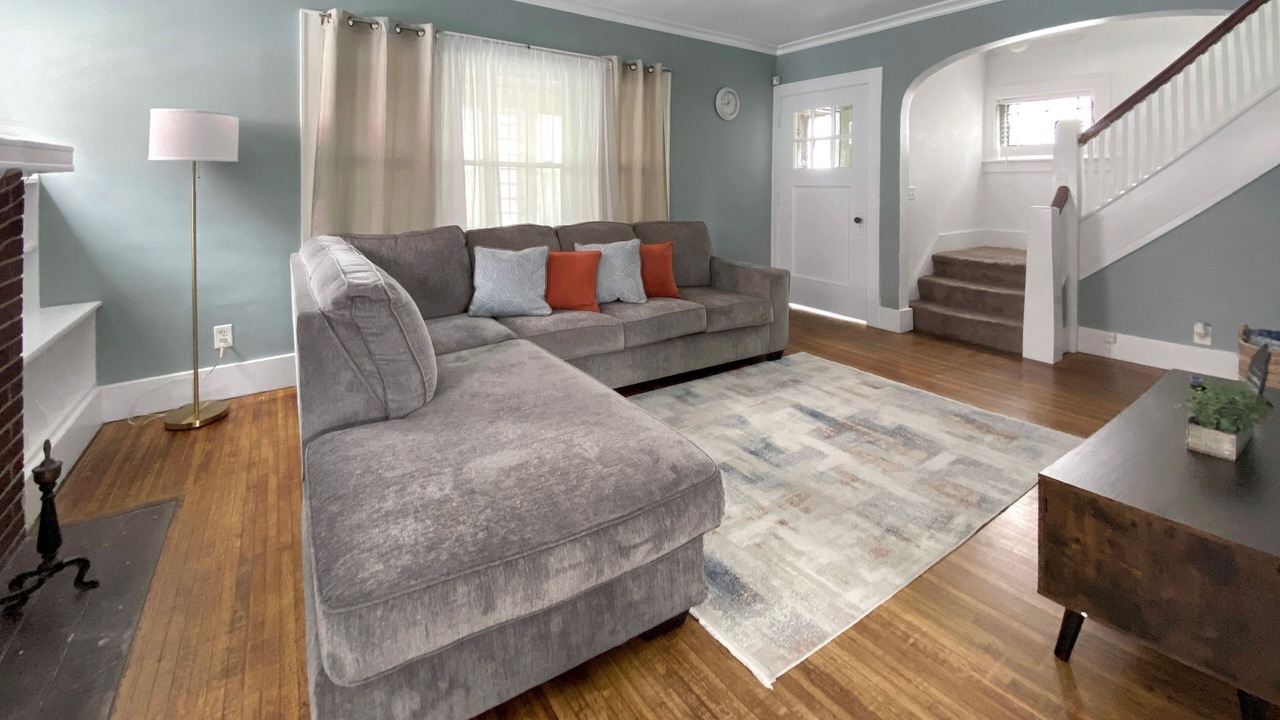 Photo of Livingroom in Rochester