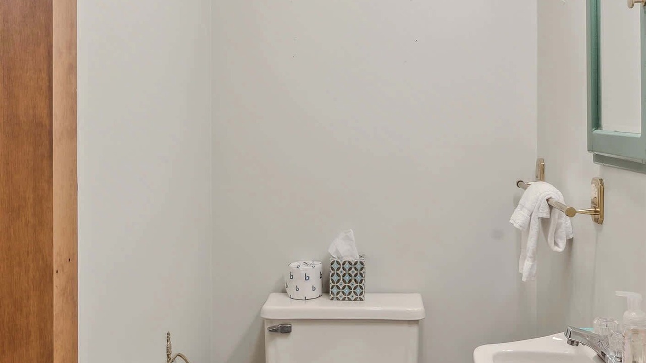 Photo of Bathroom in Barnard