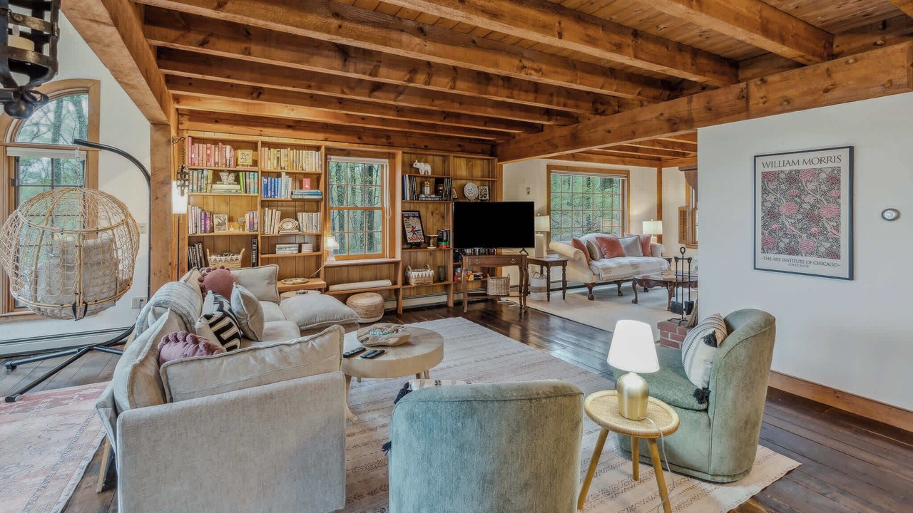 Photo of Livingroom in Barnard