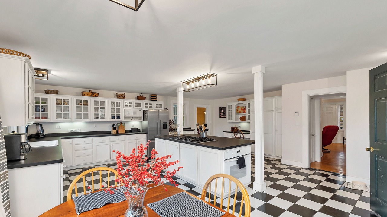 Photo of Kitchen in Melvin Village