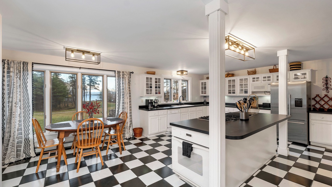 Photo of Kitchen in Melvin Village
