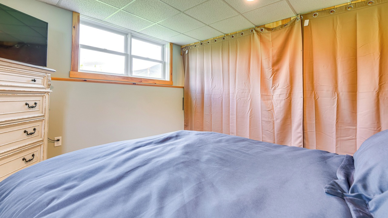 Photo of Bedroom in Montgomery Center
