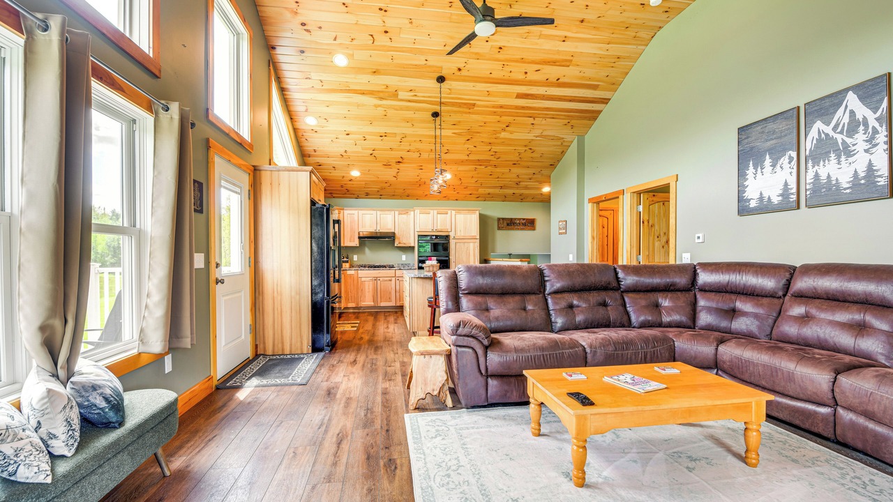 Photo of Livingroom in Montgomery Center