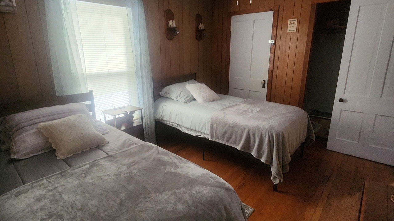Photo of Bedroom in Alderson