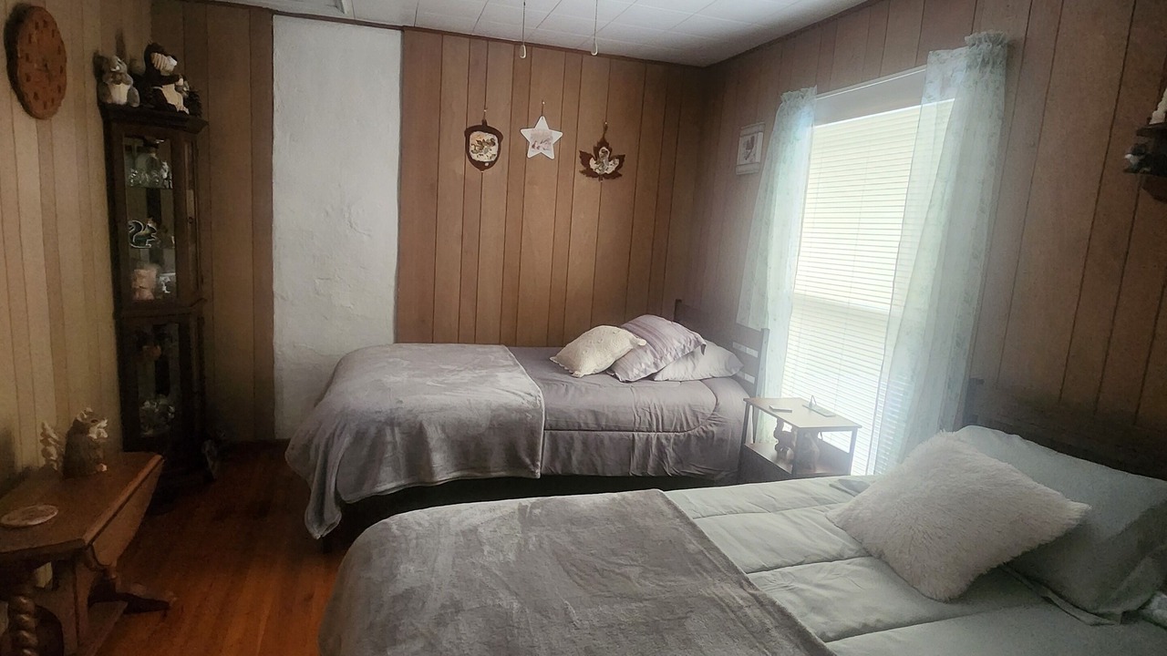 Photo of Bedroom in Alderson