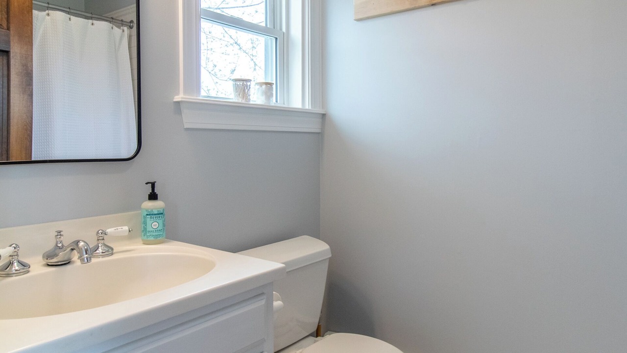 Photo of Bathroom in Lyndon