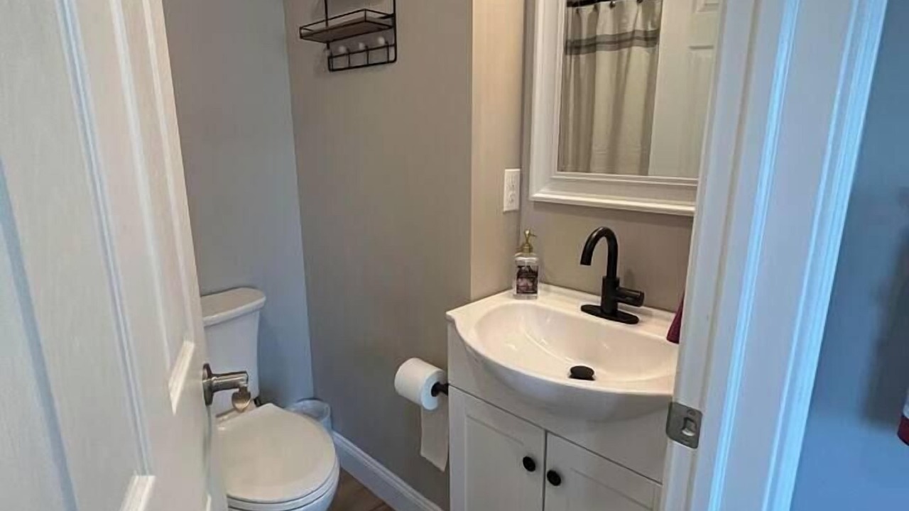 Photo of Bathroom in Old North End