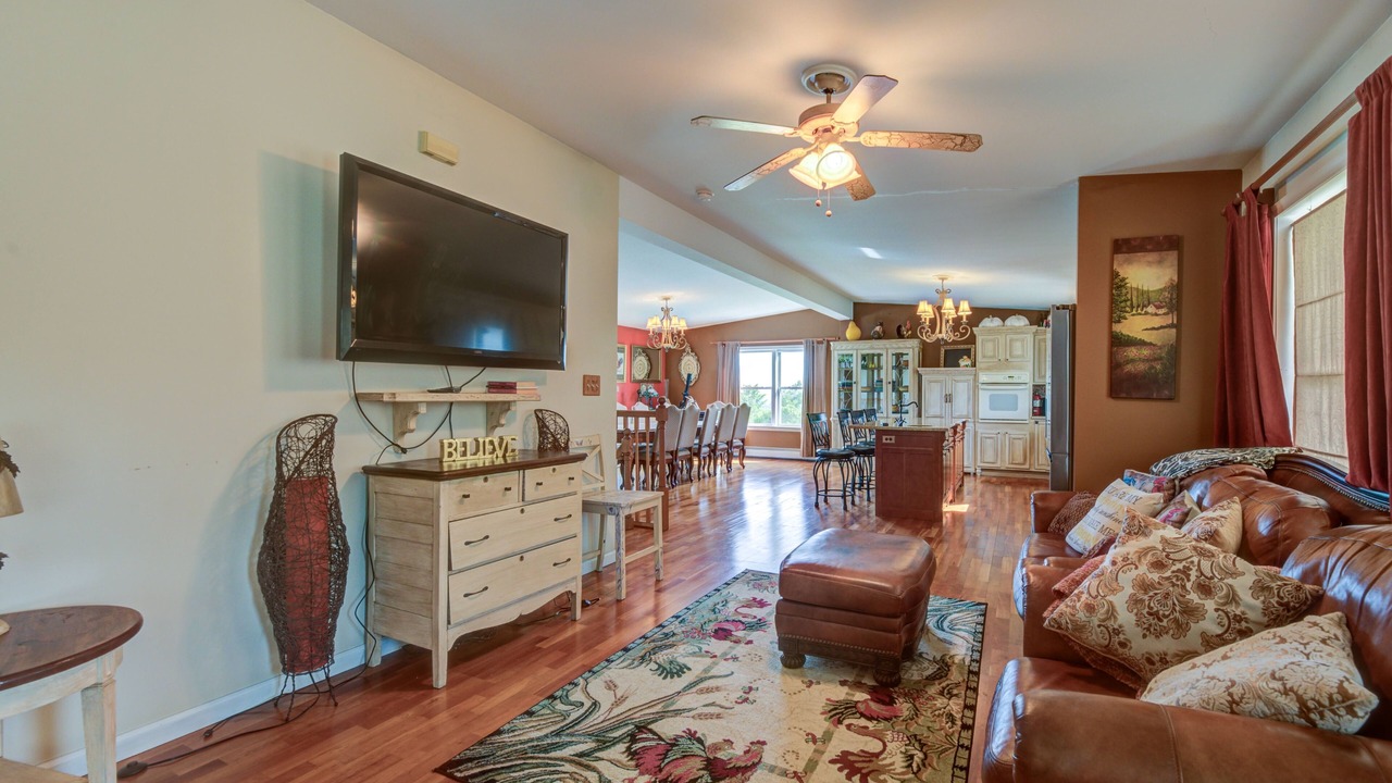 Photo of Livingroom in Fultonville