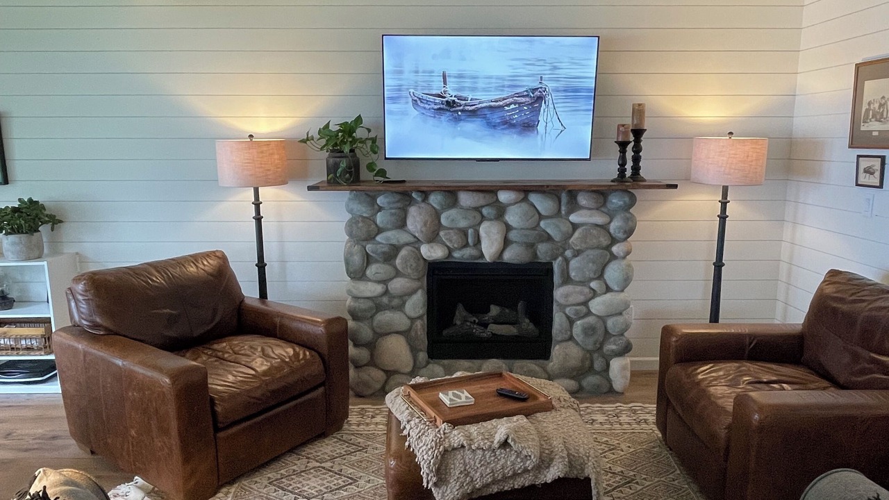 Photo of Livingroom in Town of Scriba