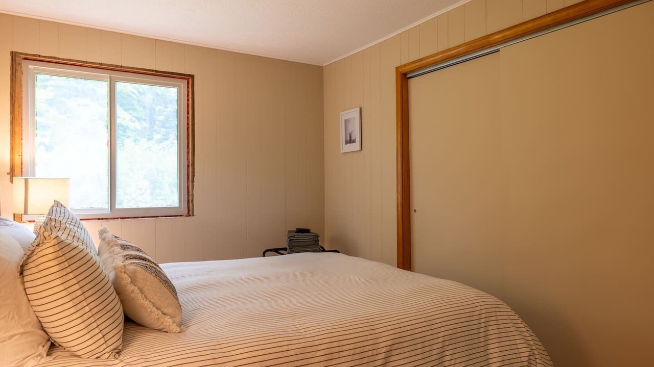 Photo of Bedroom in Londonderry