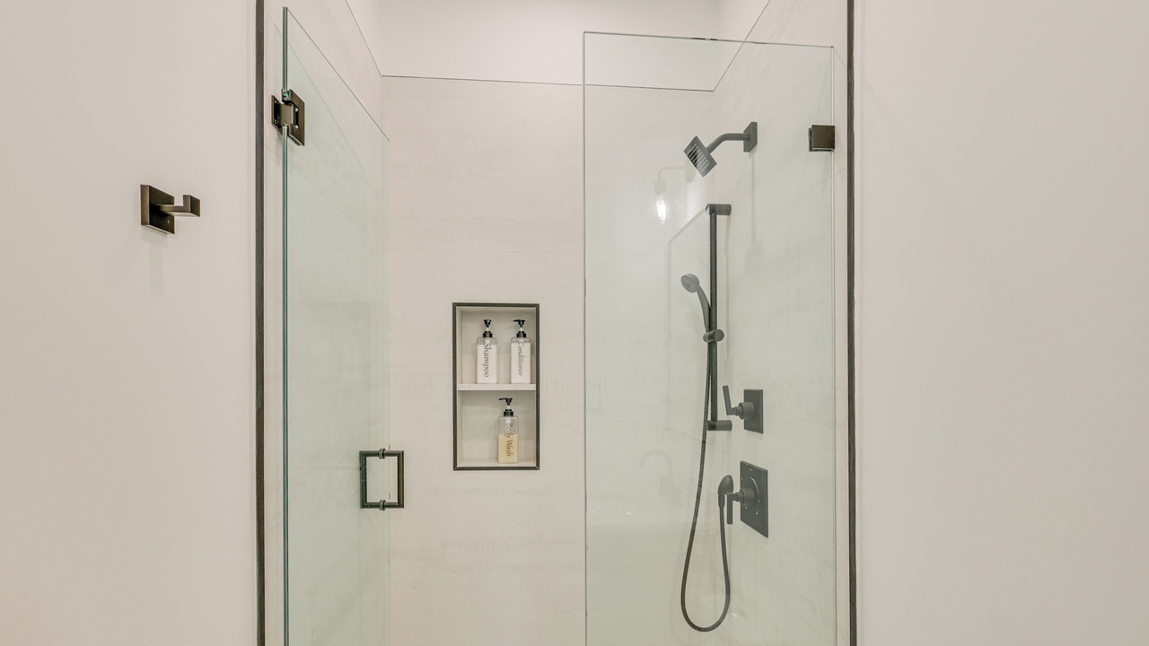 Photo of Bathroom in Arefth