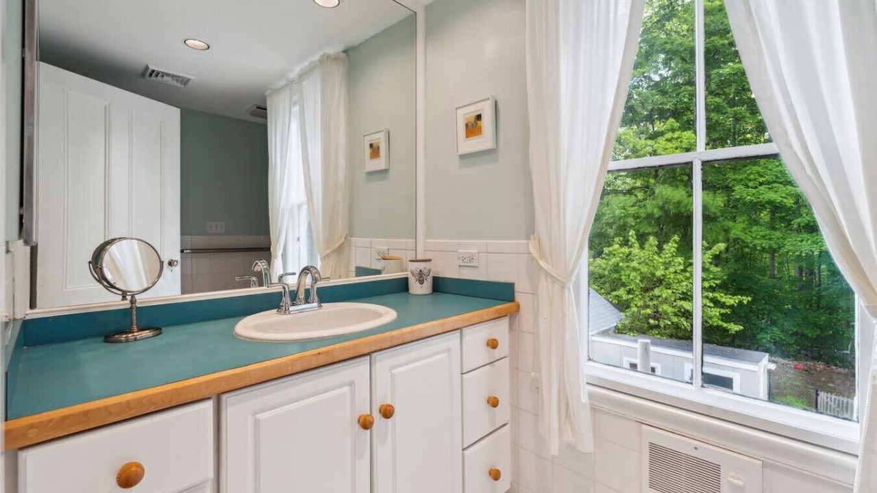 Photo of Bathroom in Byfield