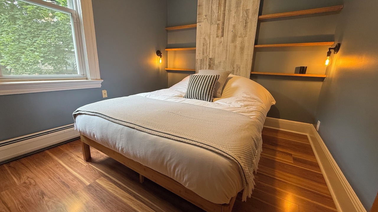 Photo of Bedroom in West New York
