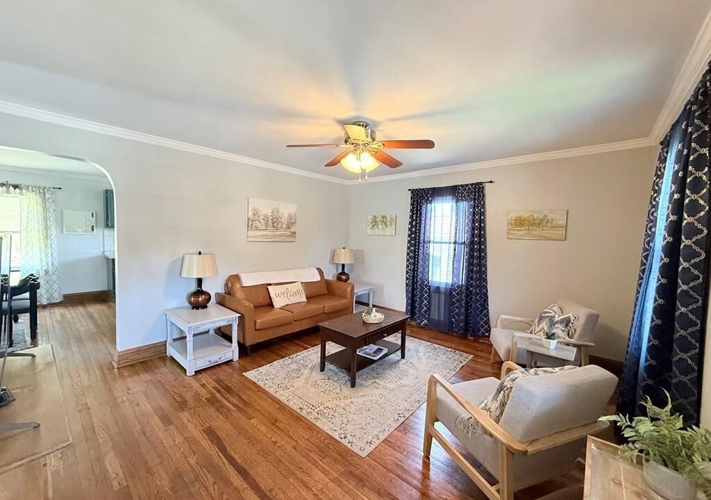 Photo of Livingroom in Bradley