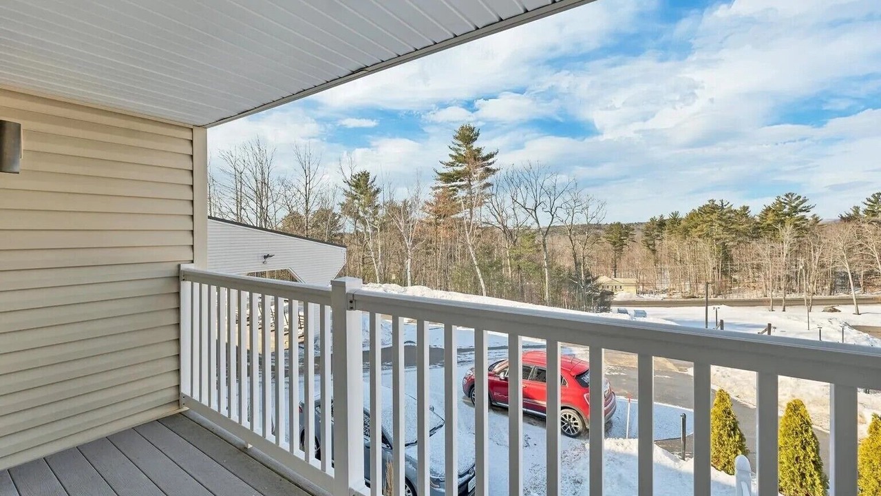Photo of Patio Balcony in Weirs Beach
