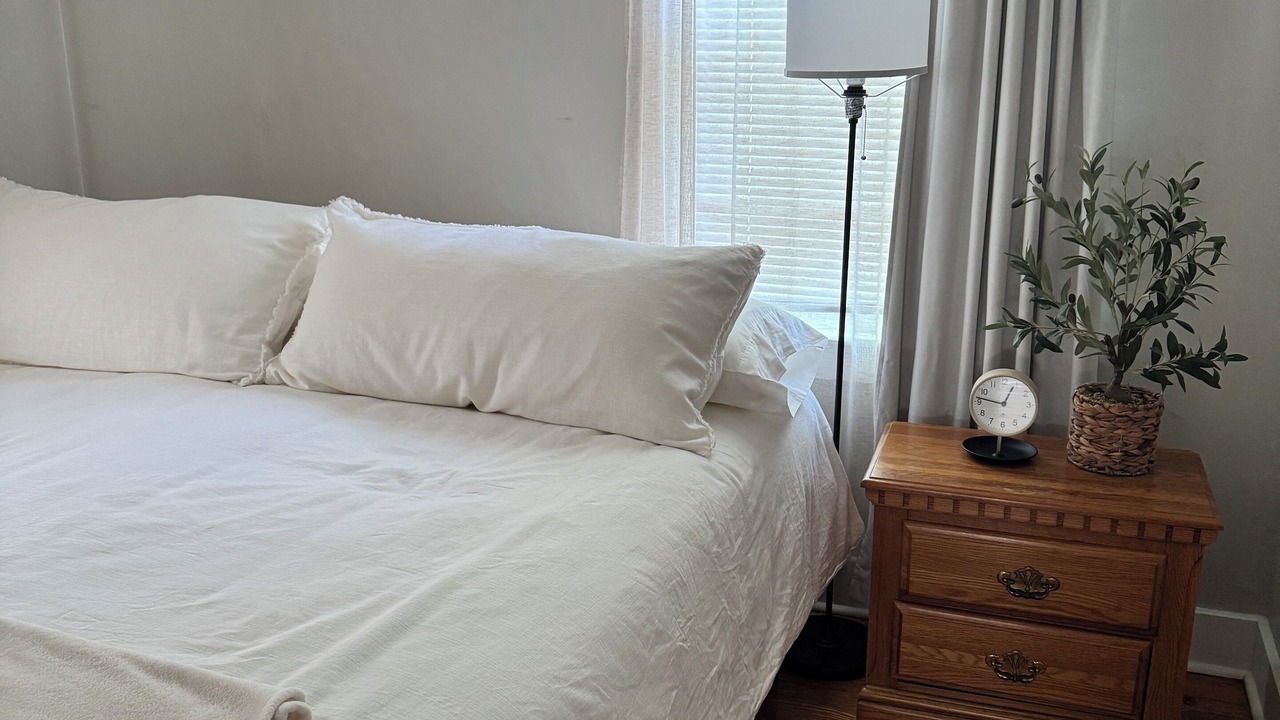 Photo of Bedroom in Utica
