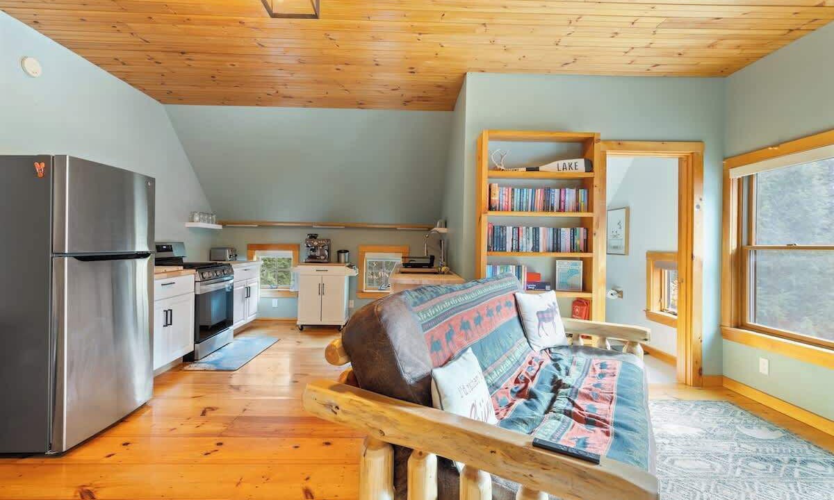 Photo of Livingroom in Elkins