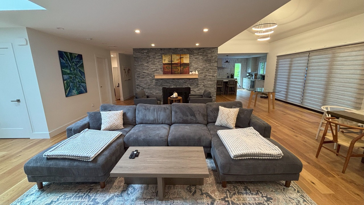Photo of Livingroom in Dix Hills