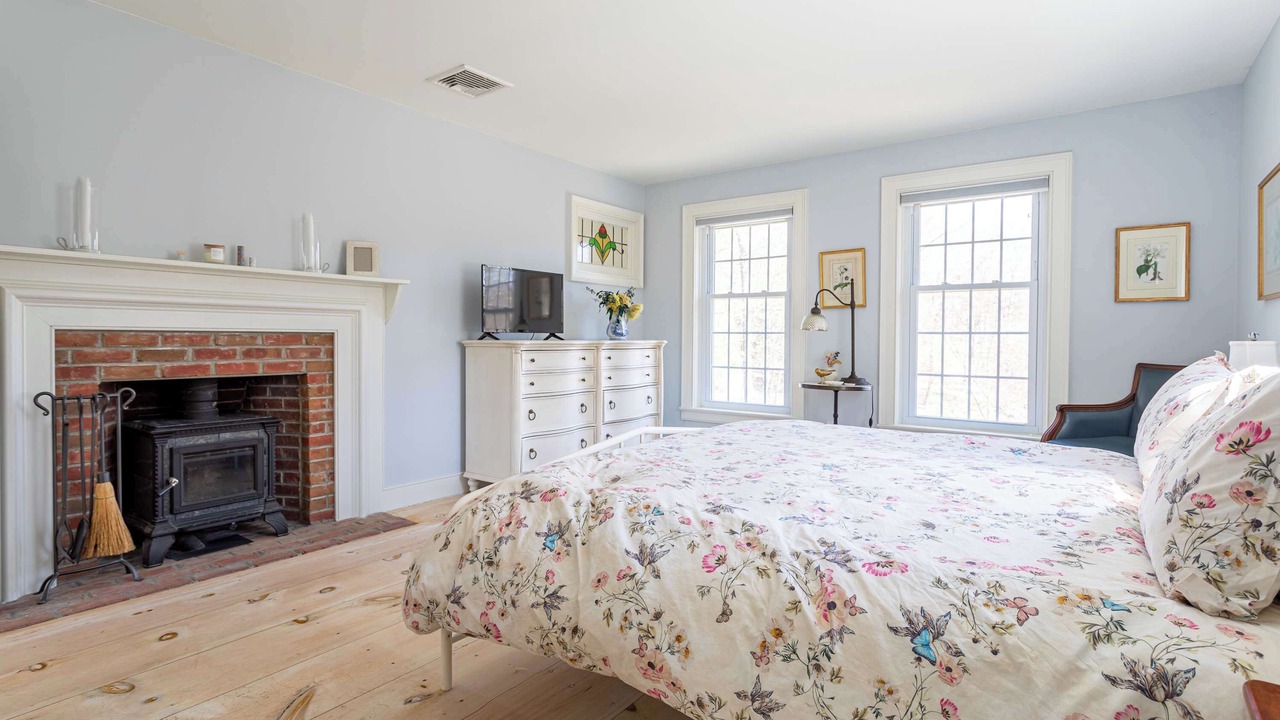 Photo of Bedroom in Rhinebeck