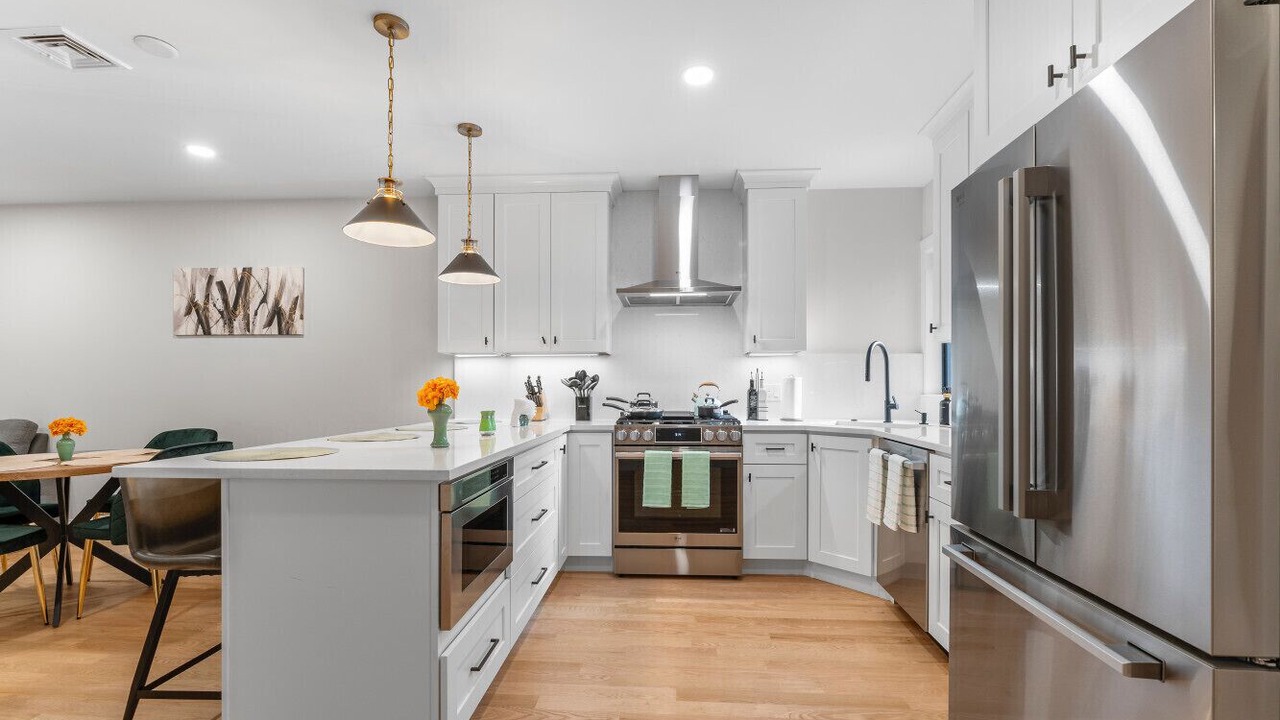 Photo of Kitchen in Thompson Square - Bunker Hill