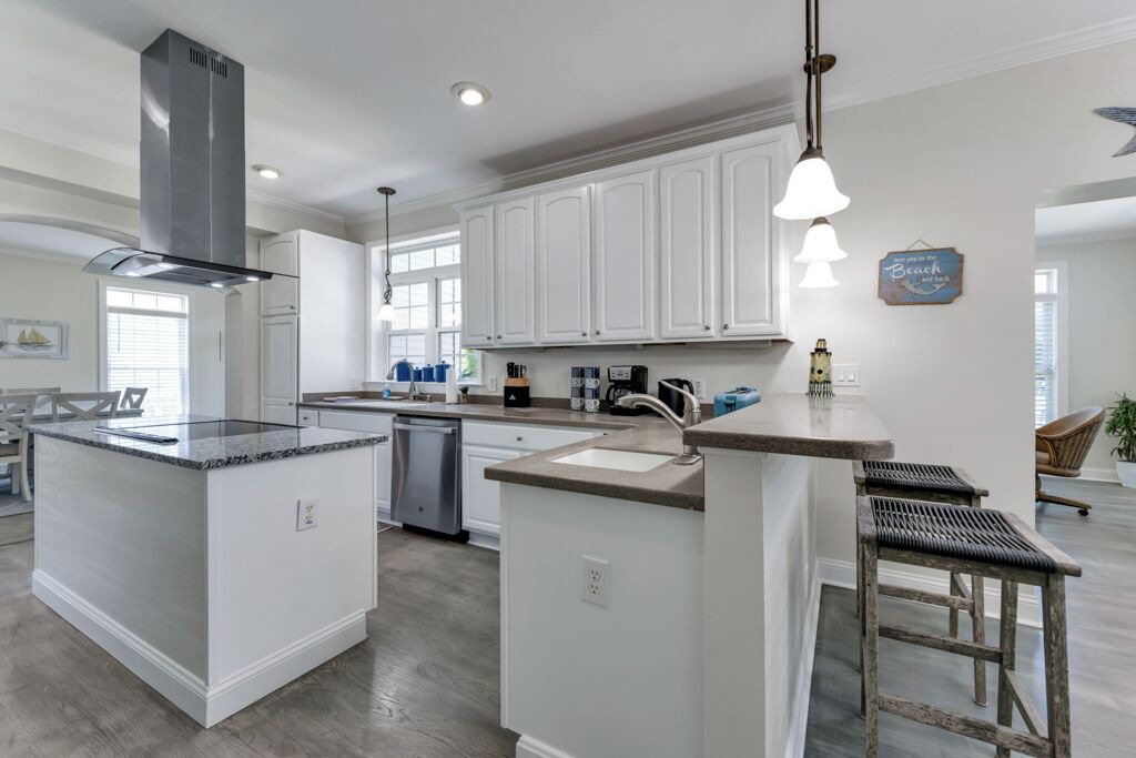 Photo of Kitchen in North Camellia Acres