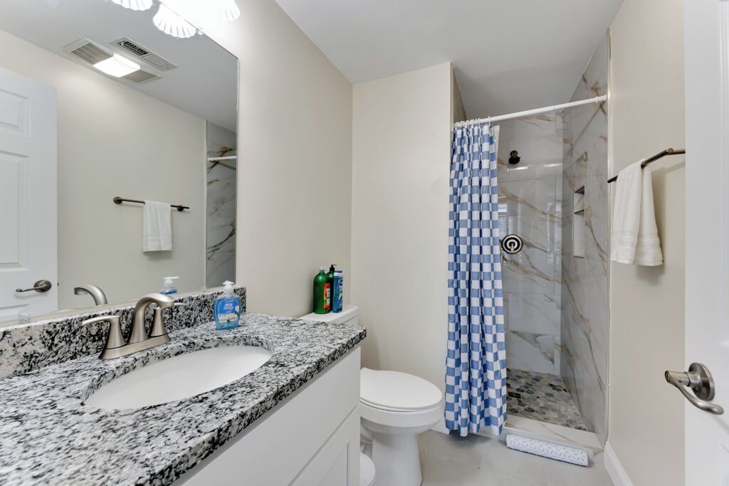 Photo of Bathroom in North Camellia Acres