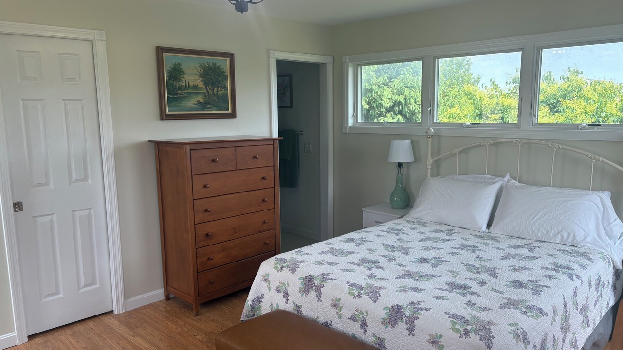 Photo of Bedroom in Alburg