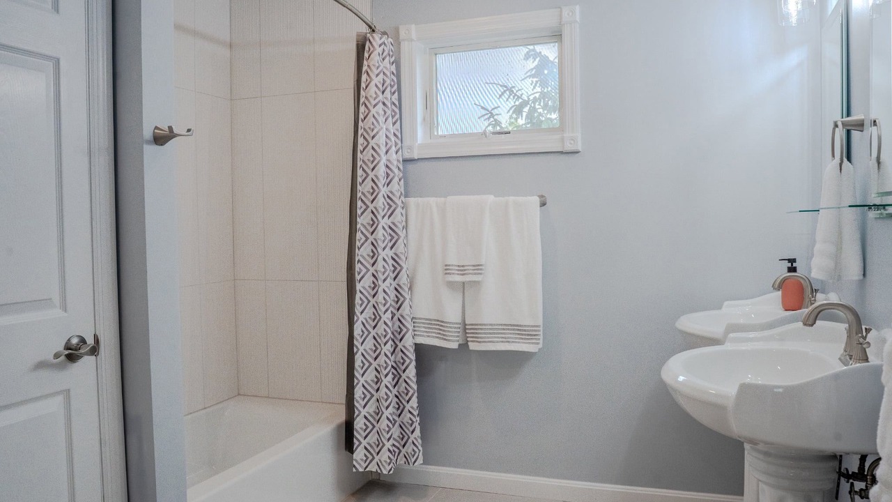 Photo of Bathroom in Alburg