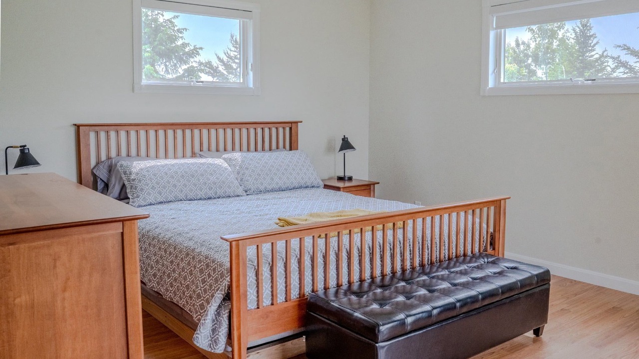 Photo of Bedroom in Alburg