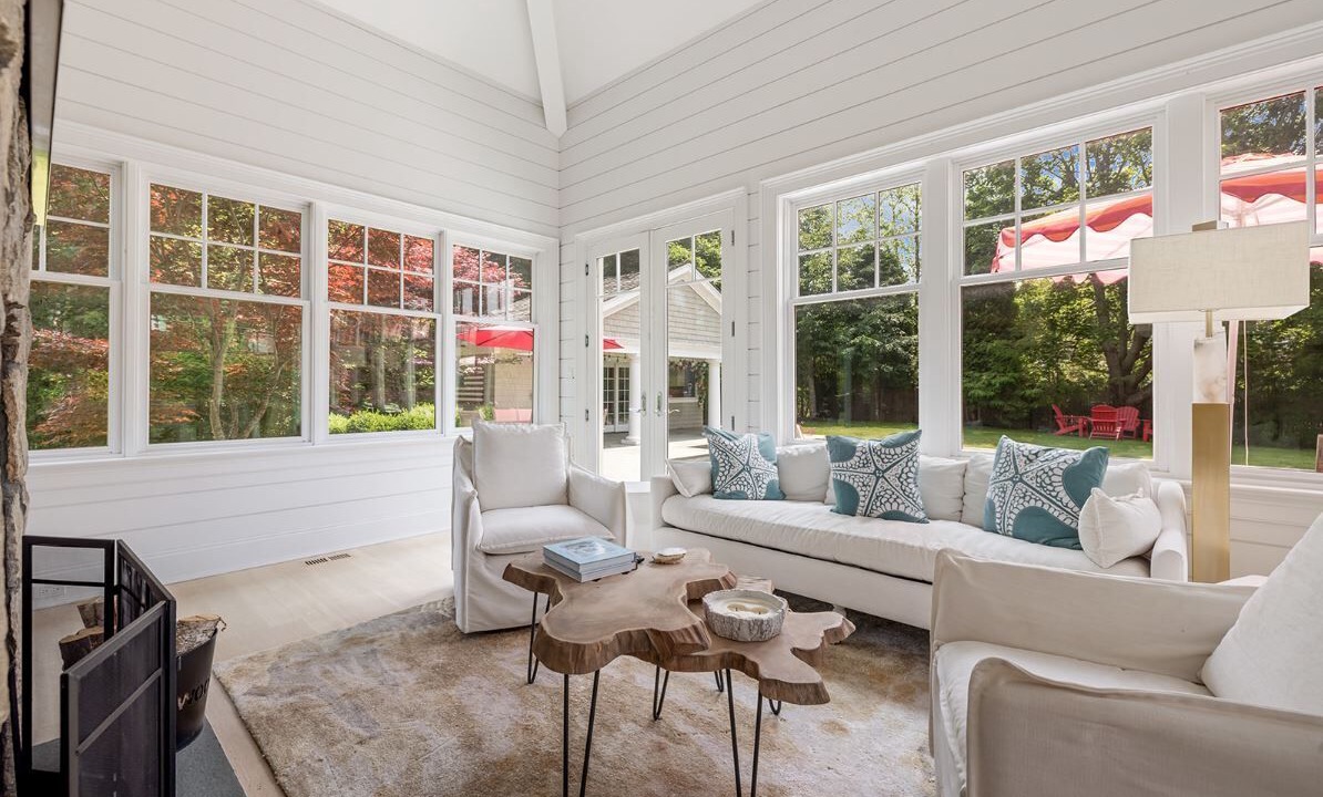 Photo of Livingroom in Village of Southampton