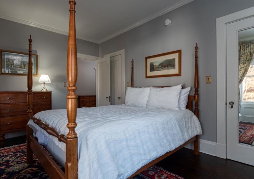 Photo of Bedroom in Springfield