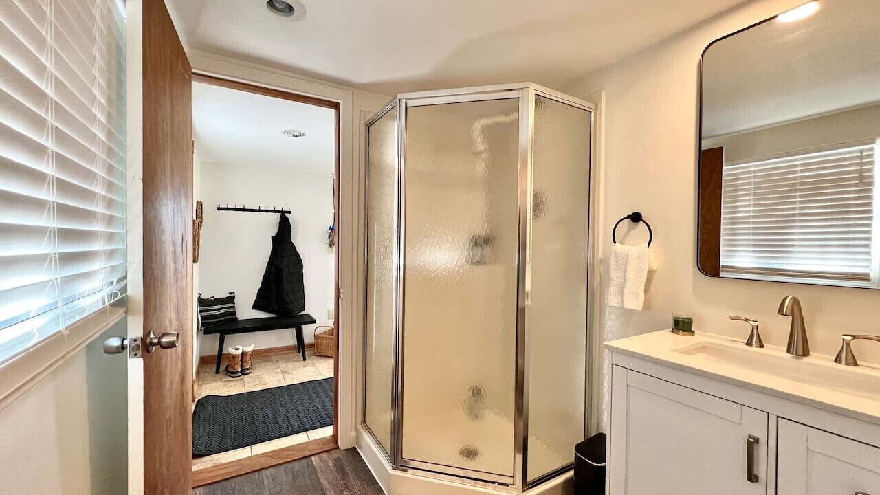 Photo of Bathroom in Pulaski