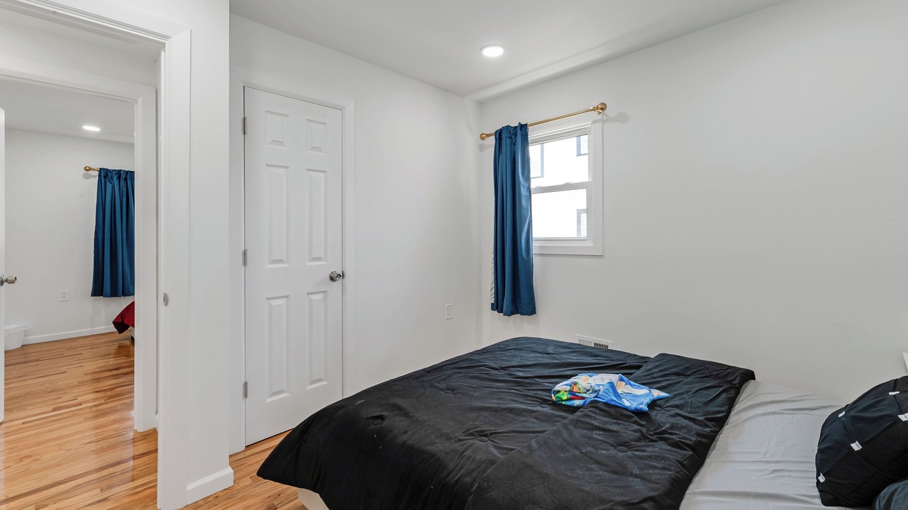 Photo of Bedroom in Little Ferry