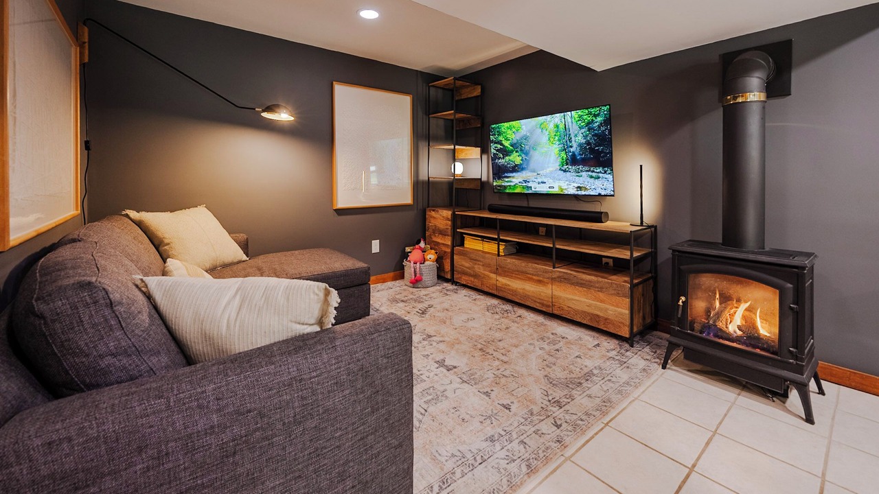 Photo of Livingroom in Weston