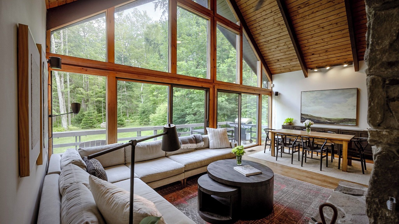 Photo of Livingroom in Weston