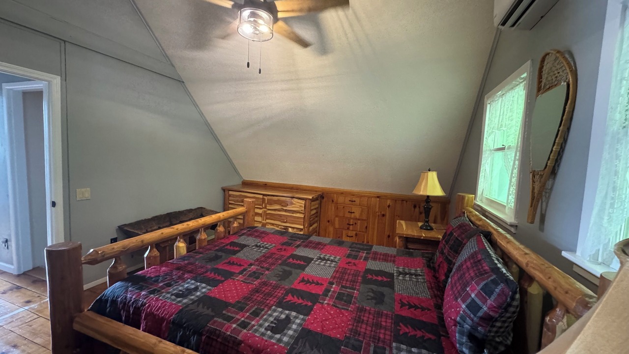 Photo of Bedroom in Hadley
