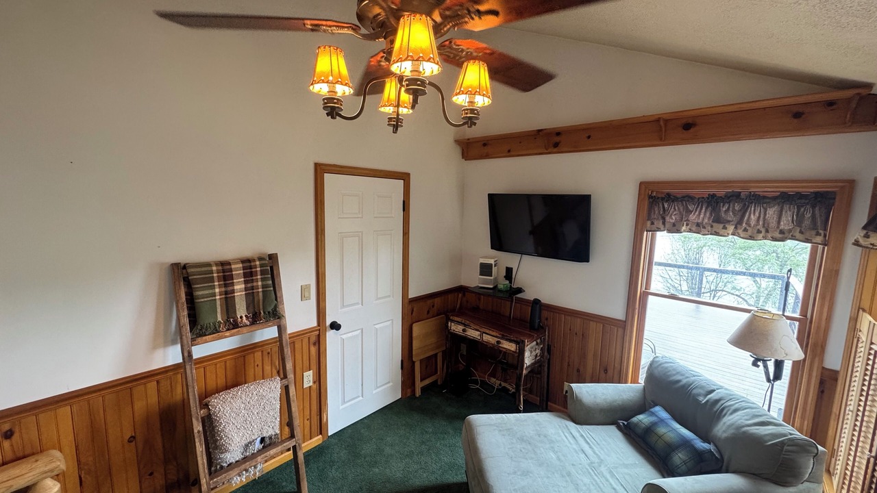 Photo of Livingroom in Hadley