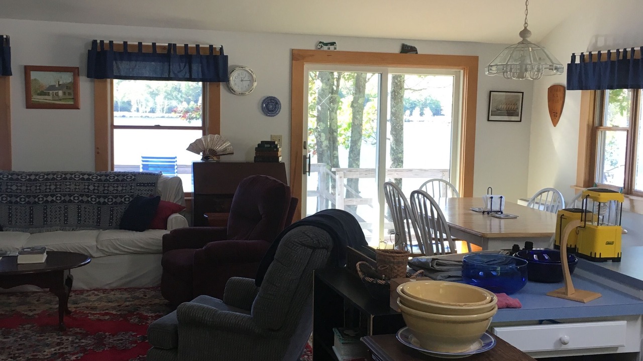 Photo of Livingroom in Stinson Lake