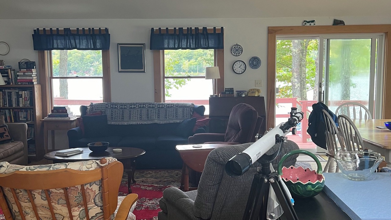 Photo of Livingroom in Stinson Lake