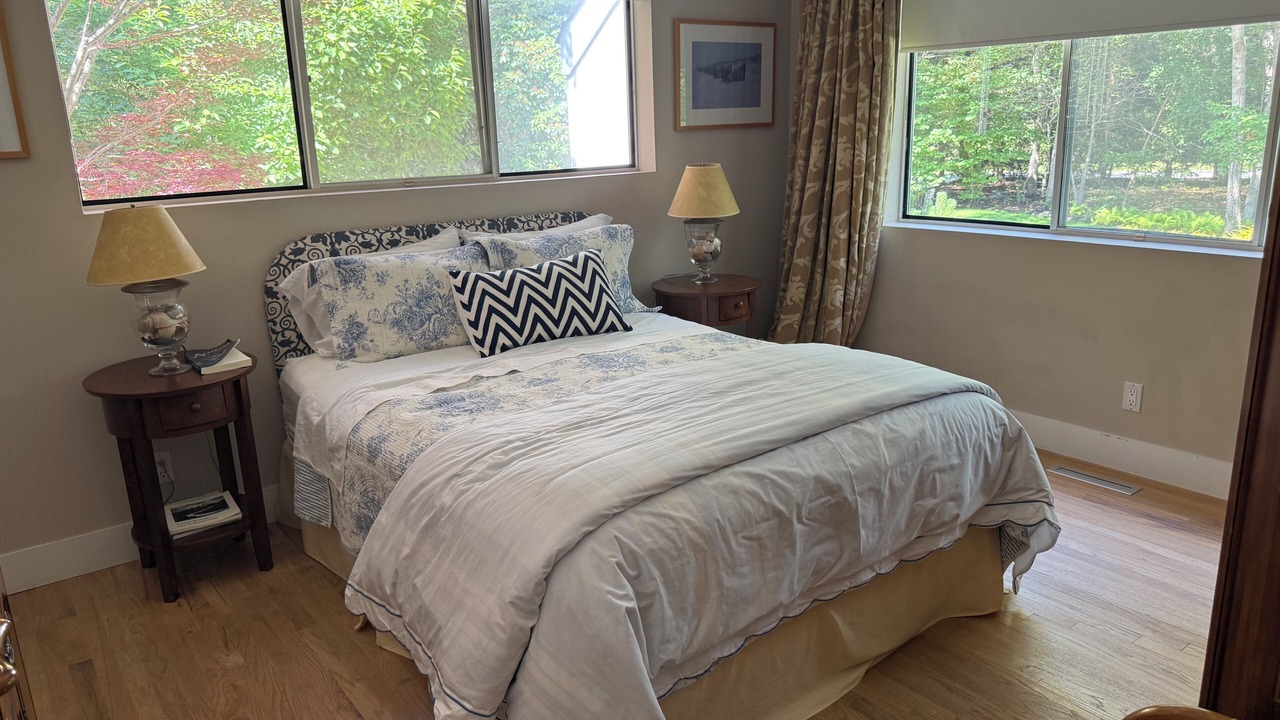 Photo of Bedroom in East Quogue