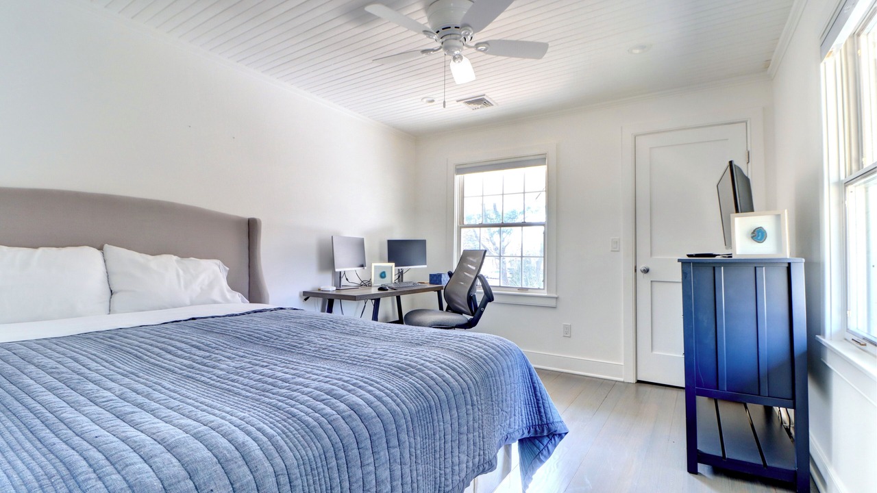 Photo of Bedroom in Westhampton Beach